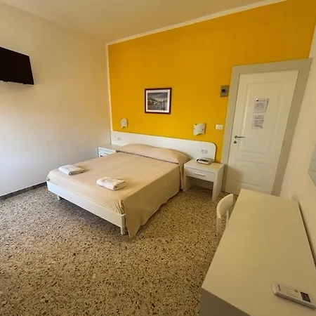 Delfino Hotel 3*