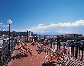 Hotel Delfino 3*