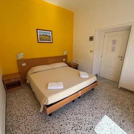 Delfino Szálloda 3*